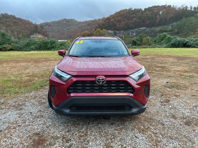 2025 Toyota RAV4 XLE 2025 Toyota RAV4 XLE