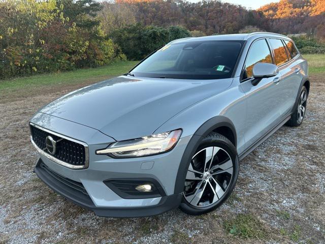 2024 Volvo V60 Cross Country B5 Plus 2024 Volvo V60 Cross Country B5 Plus
