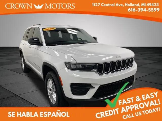 2025 Jeep Grand Cherokee Laredo X 4x4