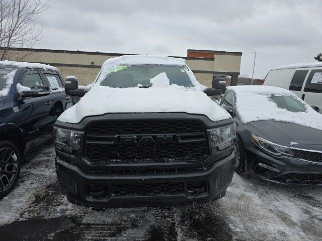 2024 RAM 3500 Tradesman Crew Cab 4x4 8 Box 2024 RAM 3500 Tradesman Crew Cab 4x4 8 Box