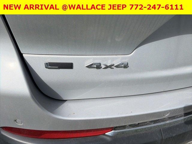 2022 Jeep Grand Cherokee L Laredo 4x4