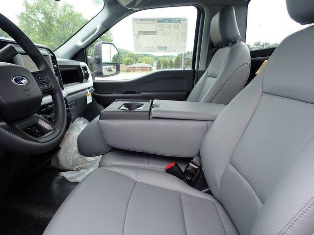 2026 Ford F-550 XL