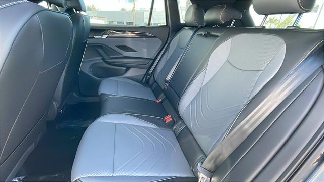 2025 Volkswagen Tiguan 2.0T SE R-Line Black