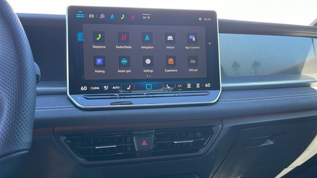 2025 Volkswagen Tiguan 2.0T SE R-Line Black
