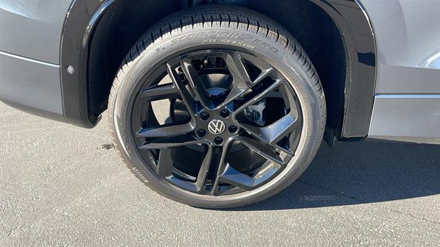 2025 Volkswagen Tiguan 2.0T SE R-Line Black