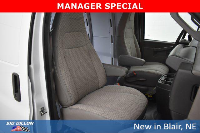 2025 Chevrolet Express Cargo Van RWD 3500 Extended Wheelbase WT