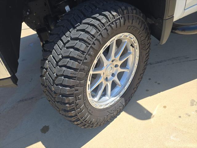 2025 GMC Sierra 1500 4WD Regular Cab Standard Box Pro