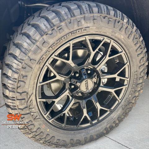 2025 GMC Sierra 1500 4WD Crew Cab Short Box Pro