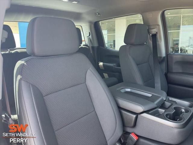 2025 GMC Sierra 1500 4WD Crew Cab Short Box Pro
