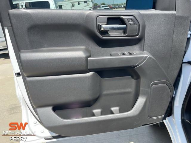 2025 GMC Sierra 1500 4WD Crew Cab Short Box Pro