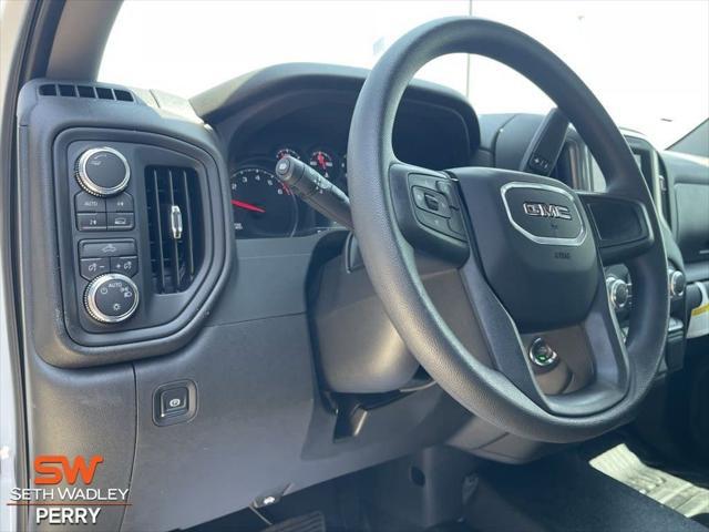 2025 GMC Sierra 1500 4WD Crew Cab Short Box Pro