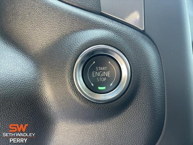 2025 GMC Sierra 1500 4WD Crew Cab Short Box Pro