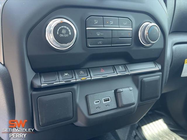 2025 GMC Sierra 1500 4WD Crew Cab Short Box Pro