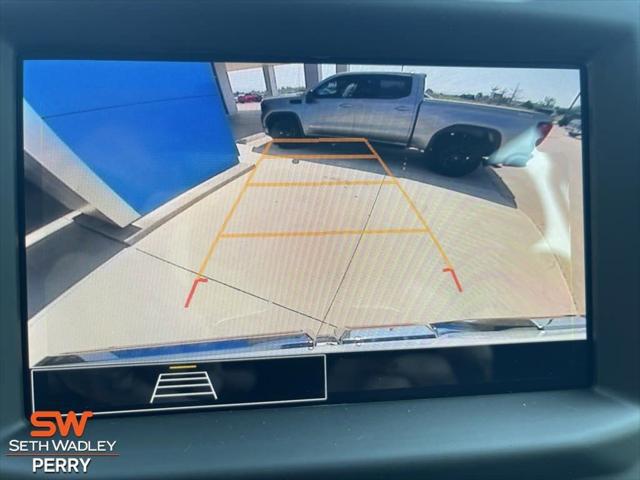 2025 GMC Sierra 1500 4WD Crew Cab Short Box Pro