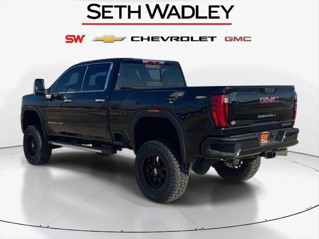 2025 GMC Sierra 2500HD 4WD Crew Cab Standard Bed Denali