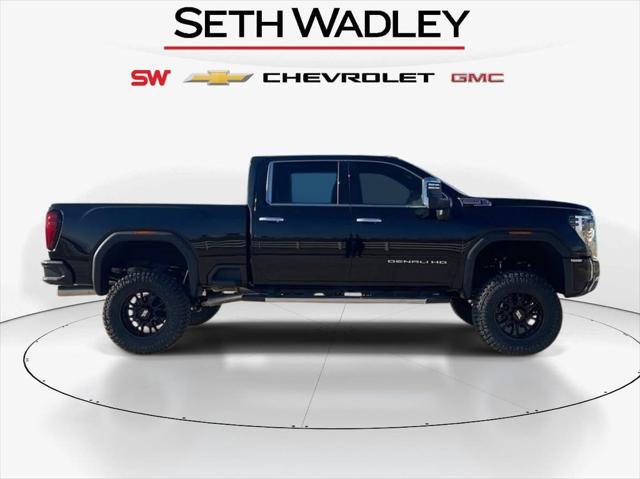2025 GMC Sierra 2500HD 4WD Crew Cab Standard Bed Denali