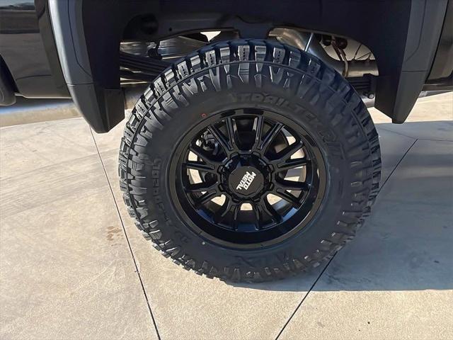 2025 GMC Sierra 2500HD 4WD Crew Cab Standard Bed Denali