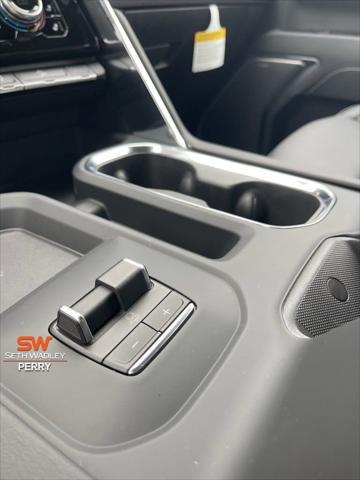 2025 GMC Sierra 2500HD 4WD Crew Cab Standard Bed Denali
