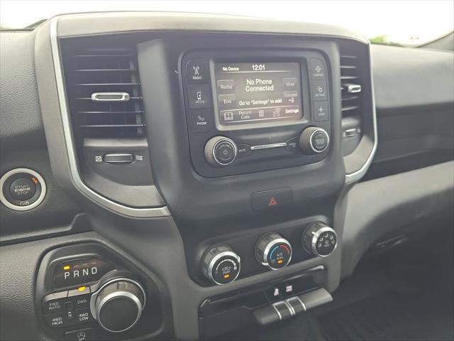2022 Ram 1500 Big Horn Crew Cab 4x4 5'7" Box