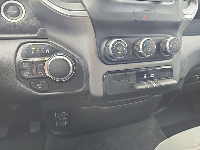 2022 Ram 1500 Big Horn Crew Cab 4x4 5'7" Box