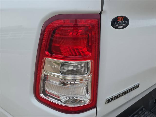 2022 Ram 1500 Big Horn Crew Cab 4x4 5'7" Box