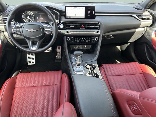 2025 Genesis G70 2.5T RWD
