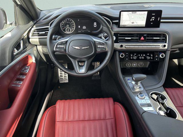 2025 Genesis G70 2.5T RWD