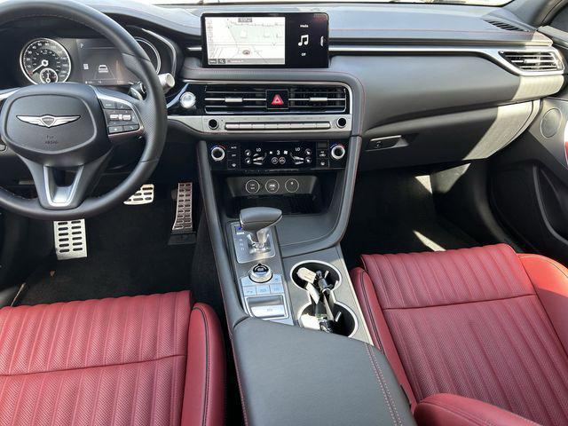2025 Genesis G70 2.5T RWD
