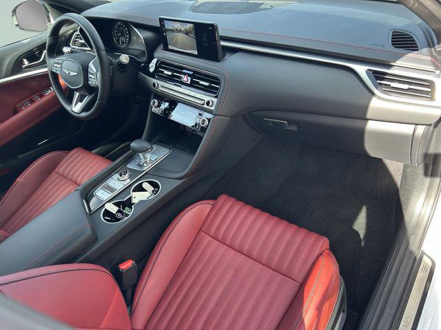 2025 Genesis G70 2.5T RWD