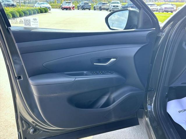 2025 Hyundai Santa Cruz SE