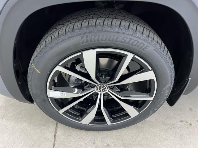 2026 Volkswagen Atlas Cross Sport SEL Premium R-Line