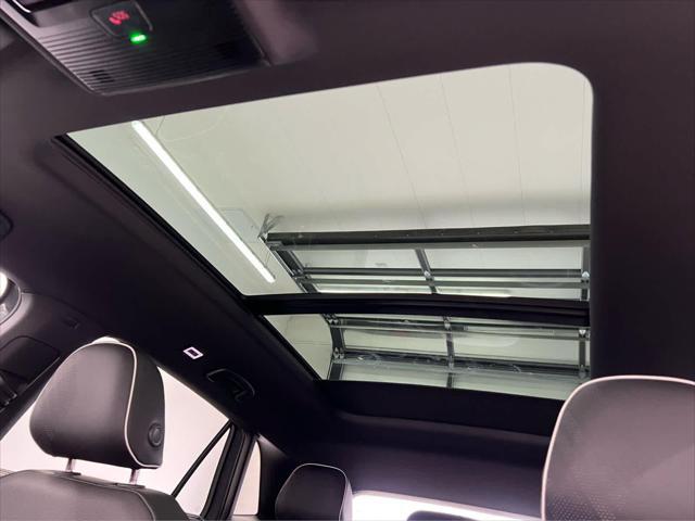 2026 Volkswagen Atlas Cross Sport SEL Premium R-Line