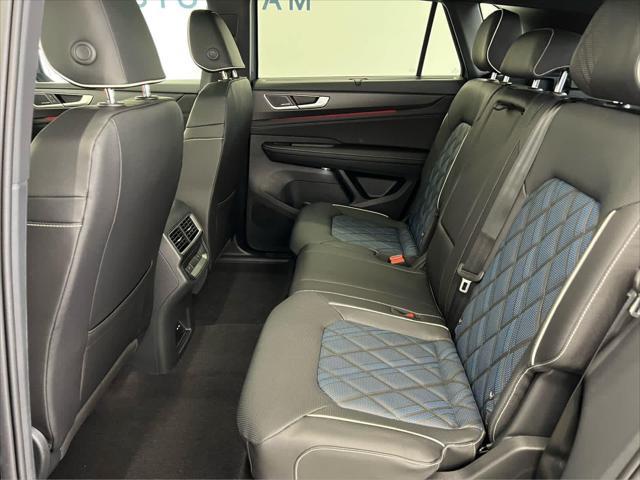 2026 Volkswagen Atlas Cross Sport SEL Premium R-Line