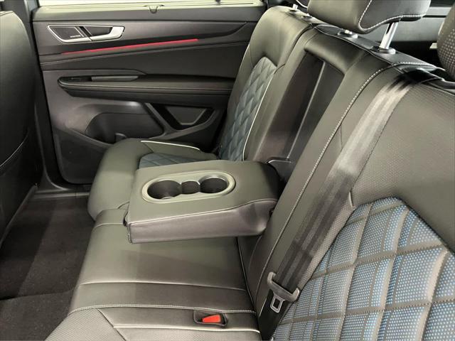 2026 Volkswagen Atlas Cross Sport SEL Premium R-Line