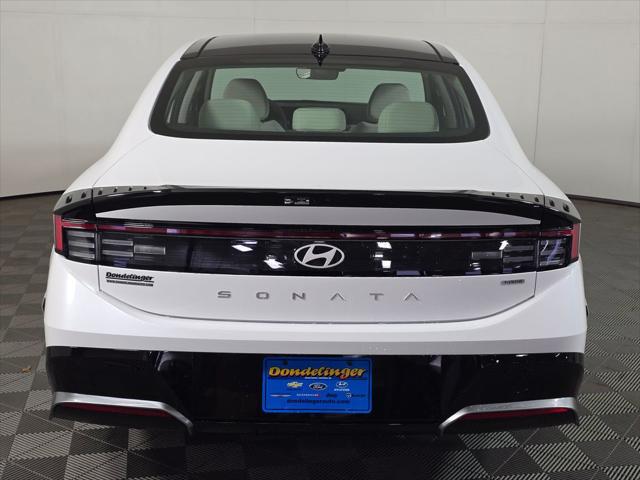 2026 Hyundai Sonata Hybrid SEL