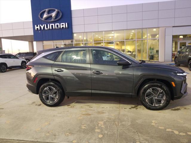 2026 Hyundai Tucson Hybrid Blue SE