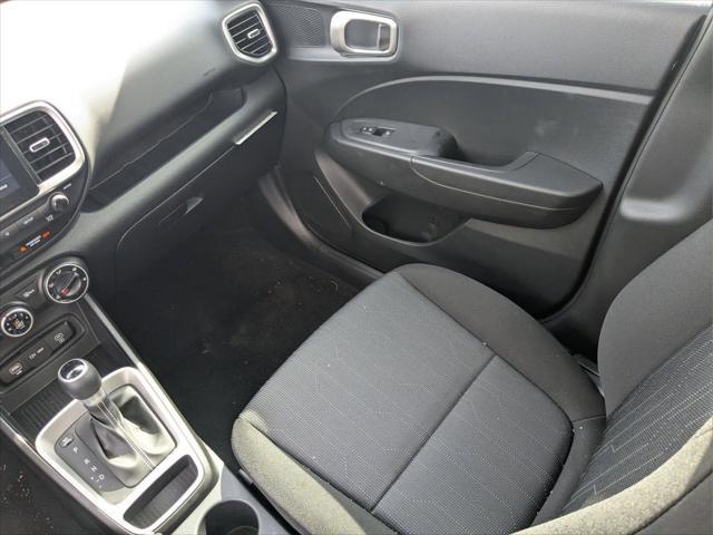 2026 Hyundai Venue SE