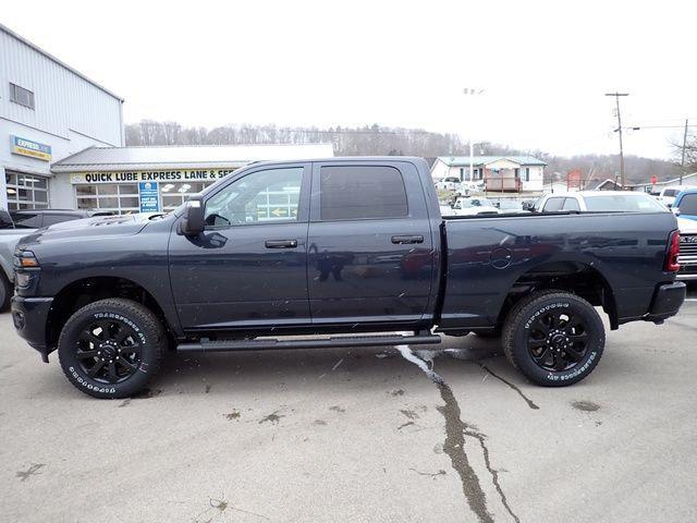 2026 RAM Ram 2500 RAM 2500 BLACK EXPRESS CREW CAB 4X4 64 BOX