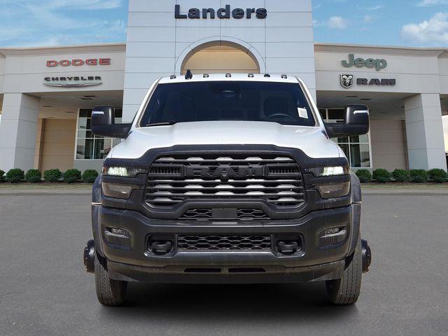 2026 RAM Ram 5500 Chassis Cab RAM 5500 TRADESMAN CHASSIS REGULAR CAB 4X4 84 CA 2026 RAM Ram 5500 Chassis Cab RAM 5500 TRADESMAN CHASSIS REGULAR CAB 4X4 84 CA