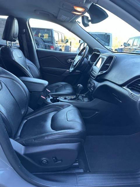 2021 Jeep Cherokee Latitude Lux 4X4
