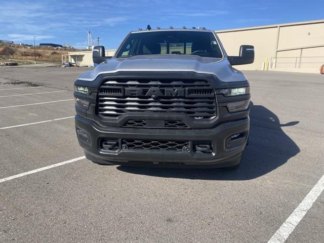 2026 RAM Ram 3500 RAM 3500 TRADESMAN CREW CAB 4X4 8 BOX