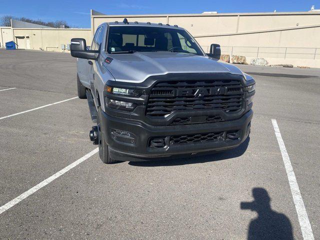 2026 RAM Ram 3500 RAM 3500 TRADESMAN CREW CAB 4X4 8 BOX