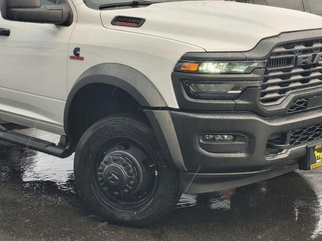 2026 RAM Ram 5500 Chassis Cab RAM 5500 TRADESMAN CHASSIS CREW CAB 4X4 60 CA