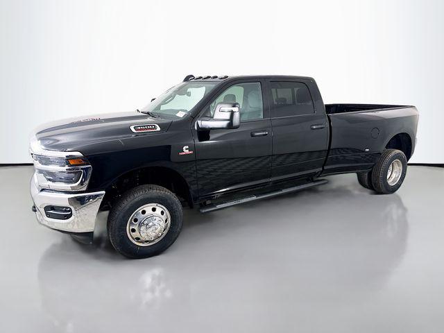 2026 RAM Ram 3500 RAM 3500 TRADESMAN CREW CAB 4X4 8 BOX