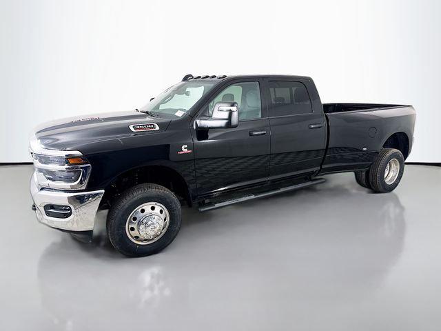 2026 RAM Ram 3500 RAM 3500 TRADESMAN CREW CAB 4X4 8 BOX