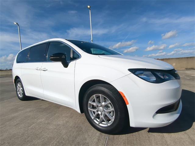 2026 Chrysler Voyager VOYAGER LX