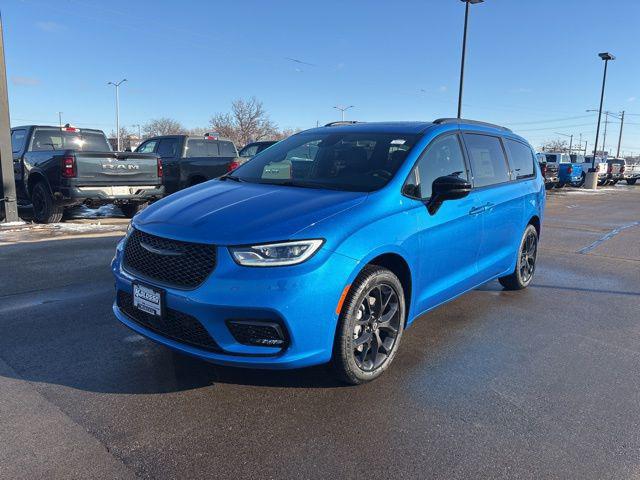 2026 Chrysler Pacifica PACIFICA SELECT AWD