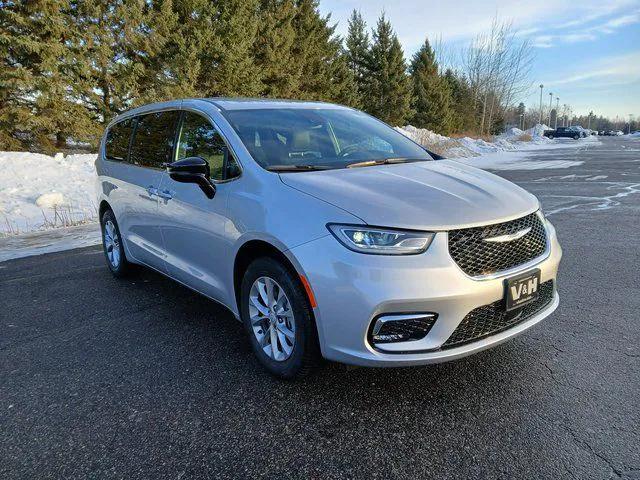 2026 Chrysler Pacifica Select AWD for sale in Marshfield, WI