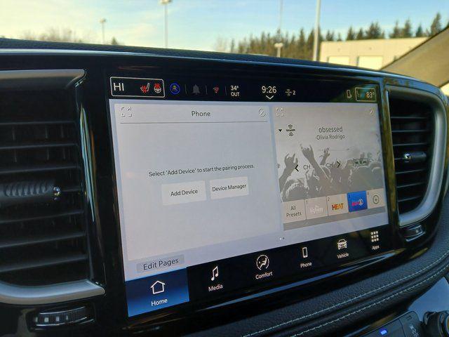 2026 Chrysler Pacifica Select AWD