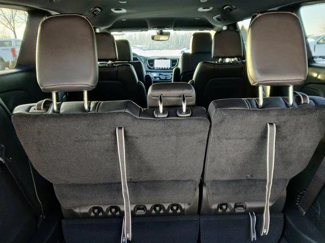 2026 Chrysler Pacifica Select AWD